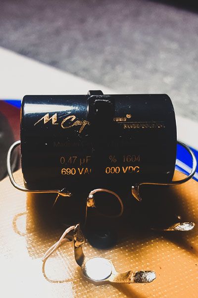 Mundorf silver gold oil capacitor 0.47 uf. 